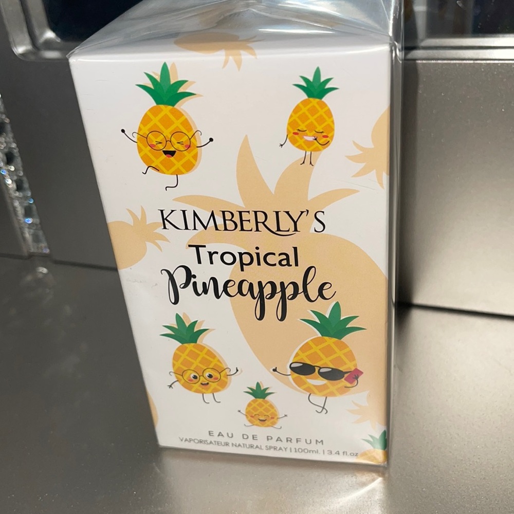 Kimberly’s tropical pineapple perfume